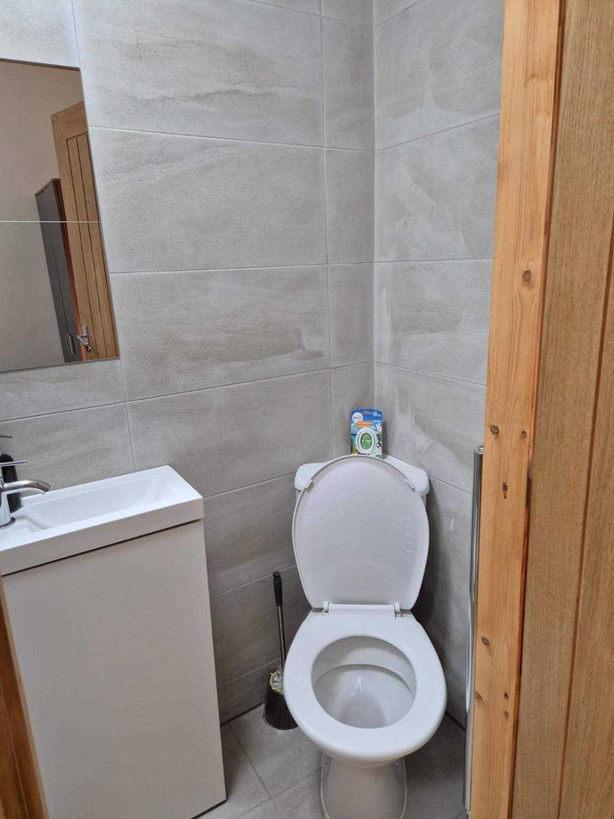 Rooms In Manchester 6 Minutes Drive To Victoria Station Εξωτερικό φωτογραφία