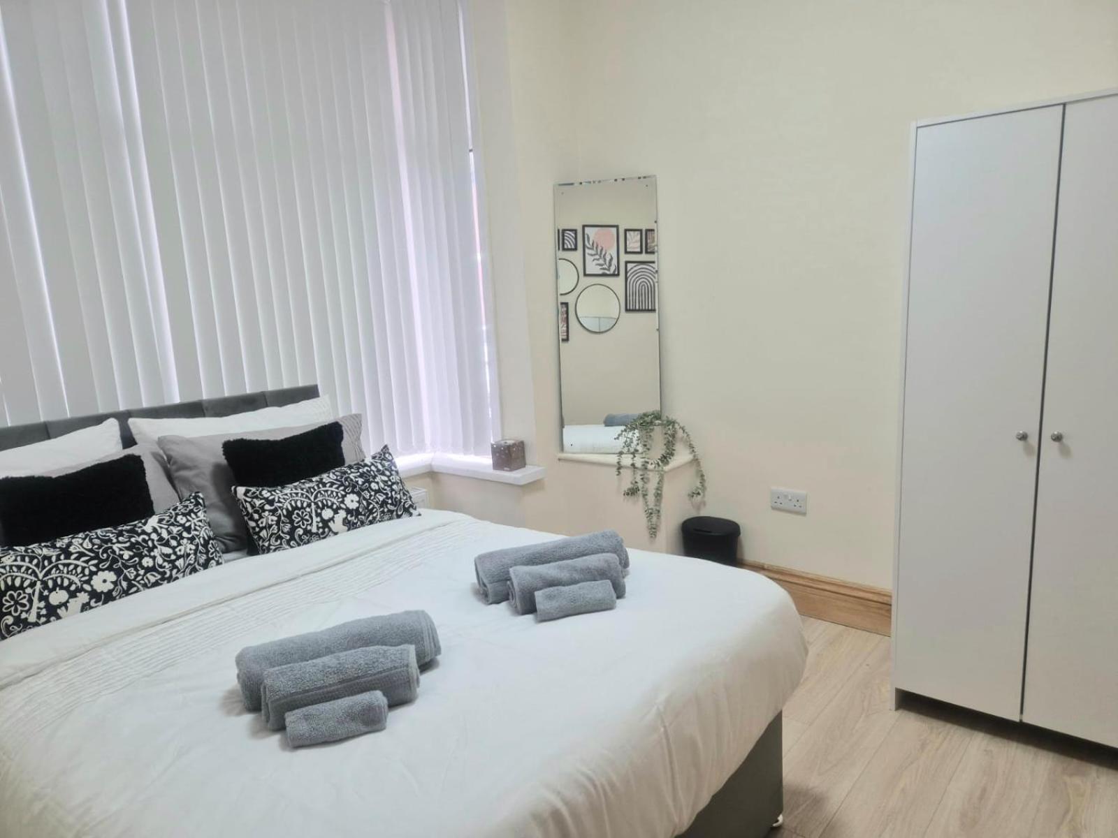 Rooms In Manchester 6 Minutes Drive To Victoria Station Εξωτερικό φωτογραφία